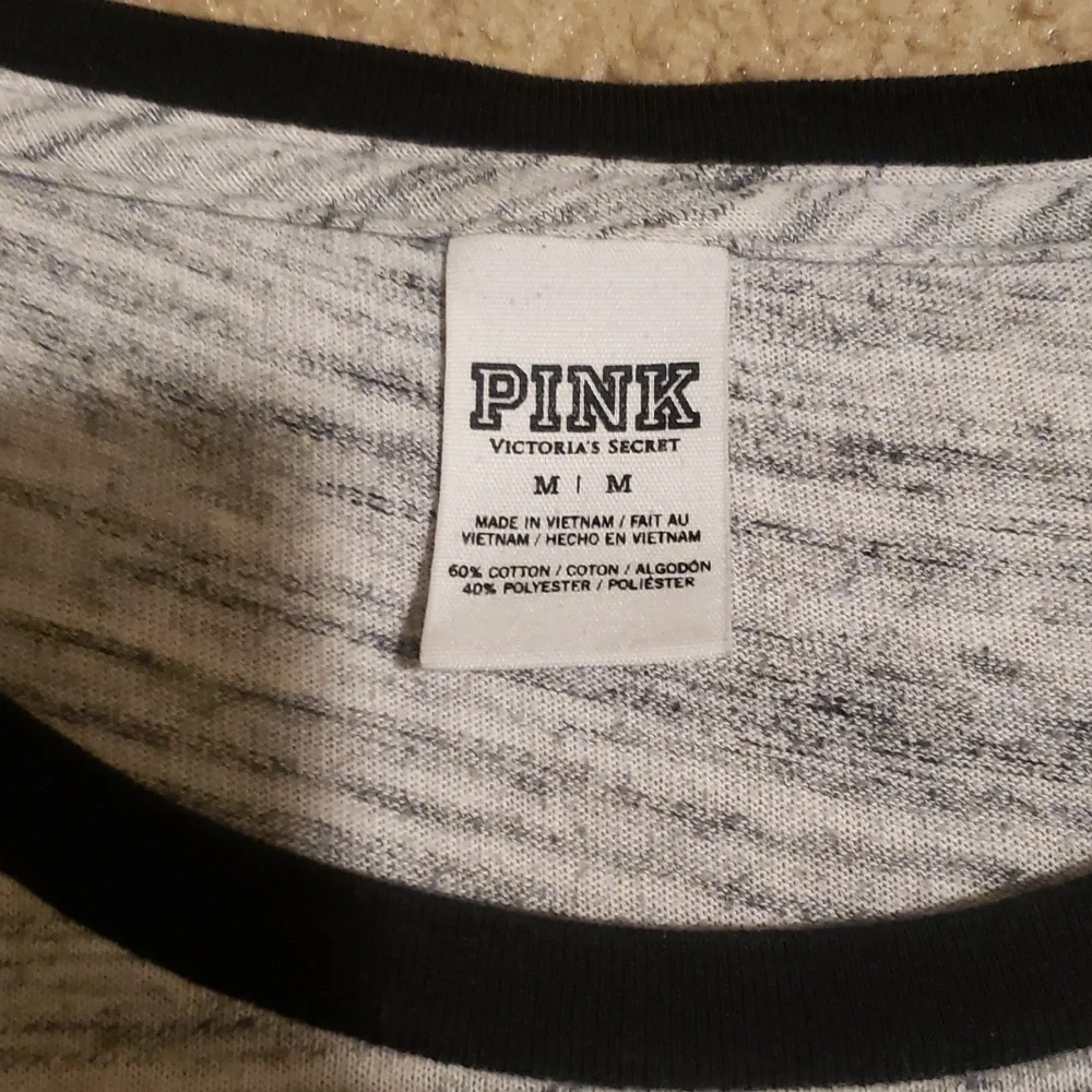 Victoria's Secret PINK 3 Quarter Sleeved T-Shirt - Picture 3 of 8